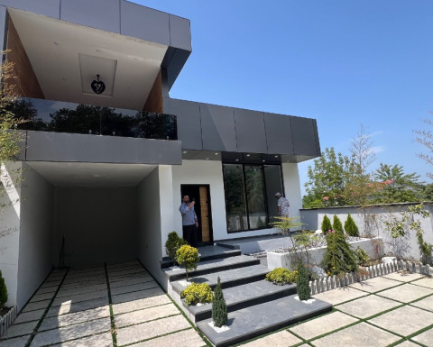 ویلای چسبیده به جنگل در شهرک عالی منطقه آهودشت چمستان ویلای چسبیده به جنگل در شهرک عالی منطقه آهودشت چمستان
